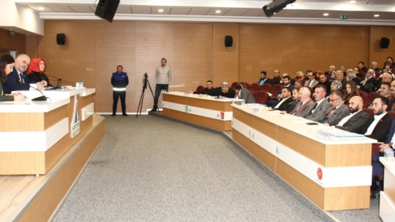 Kartepe Belediyesi'nde yılın ilk meclisi toplandı