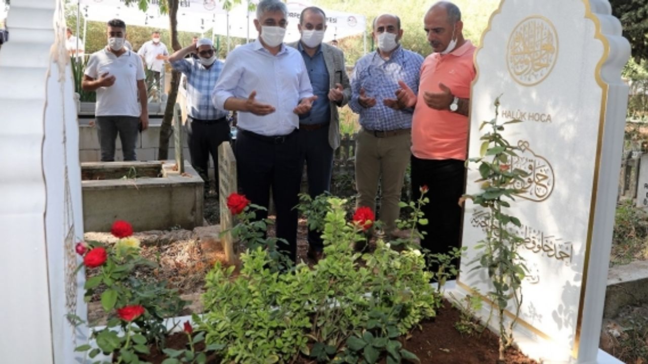 Prof. Dr. Haluk Dursun kabri başında anıldı