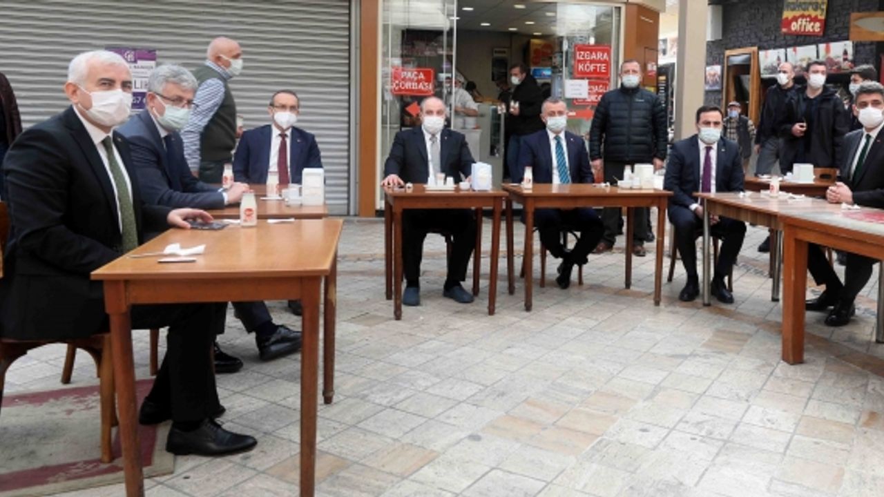 Bakan Varank, Kapanönü ve Yürüyüş Yolu’nda