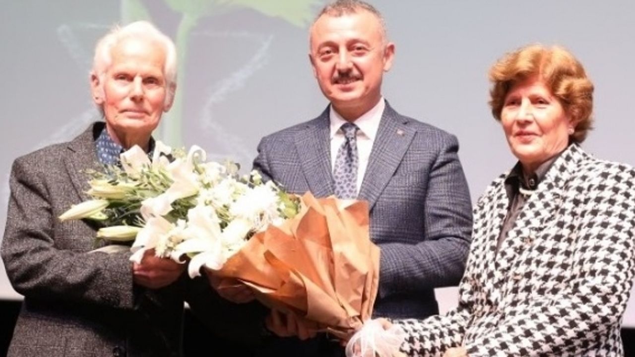 Başkan Büyükakın: "Gelecek için  öğretmenlerimize güveniyoruz"