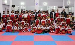 Kick Boks Sporcuları Kuşak Sevinci Yaşadı