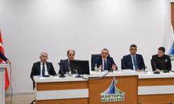 Vali Yavuz. Kartepe'de Muhtarlarla Buluştu , İhtiyaç ve Sorunları Dinledi