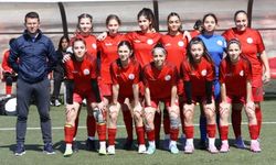 Körfezli kızlar İstanbul Rüzgarlıbahçe’ye gol yağdırdılar 9-1