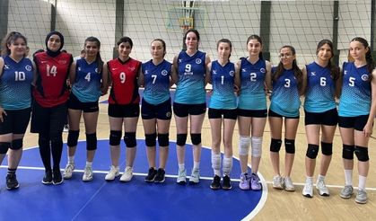 Körfez Belediyesi Genç Kızlar Voleybol Turnuvası düzenledi